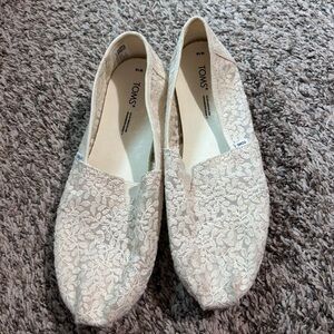 TOMS Women's Ivory Lace Flats